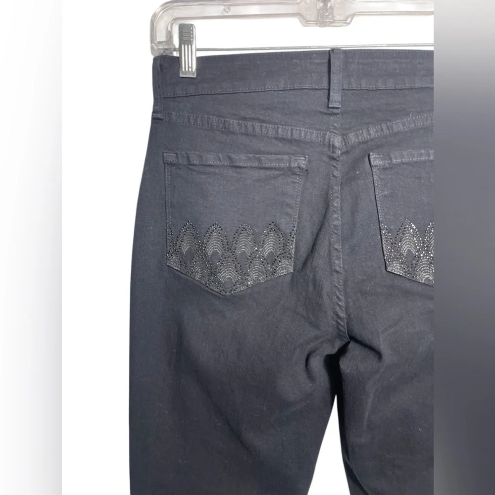 NYDJ jeans size 6 Marilyn Straight Black Bling Pockets PERFECT 🖤🖤🖤‎